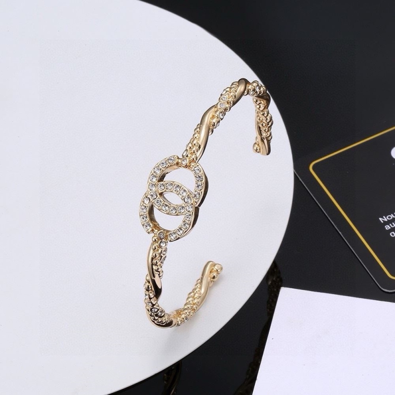 Ch**el bracelets